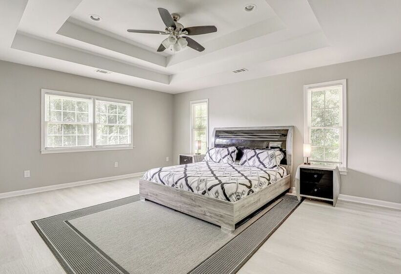 ~ 1/2 Mi To Mercedes Benz Stadium: Atlanta Home