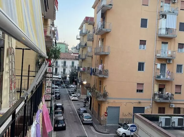 تختخواب و صبحانه Casadora