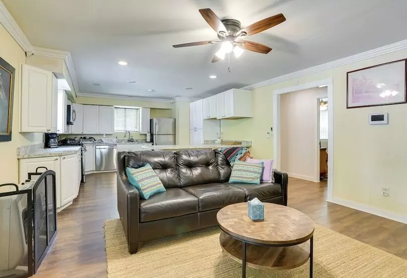 Peaceful Farm Retreat W/ Walking Trails On Site!