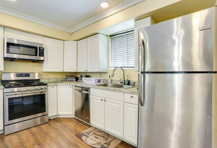 Peaceful Farm Retreat W/ Walking Trails On Site!