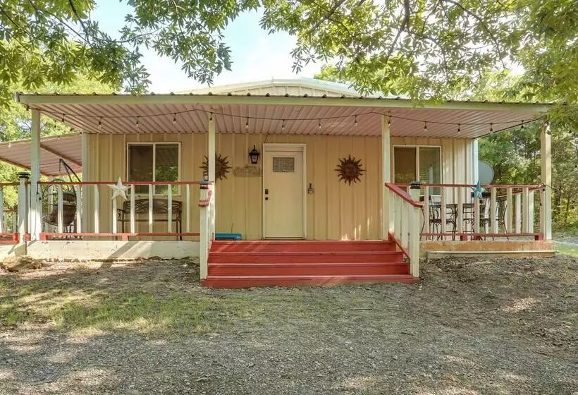 Peaceful Farm Retreat W/ Walking Trails On Site!