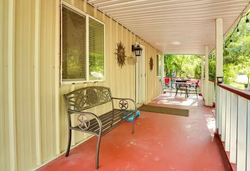 Peaceful Farm Retreat W/ Walking Trails On Site!