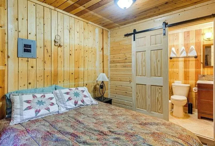 Island Park Fishing Cabin   Walk To Henrys Fork!