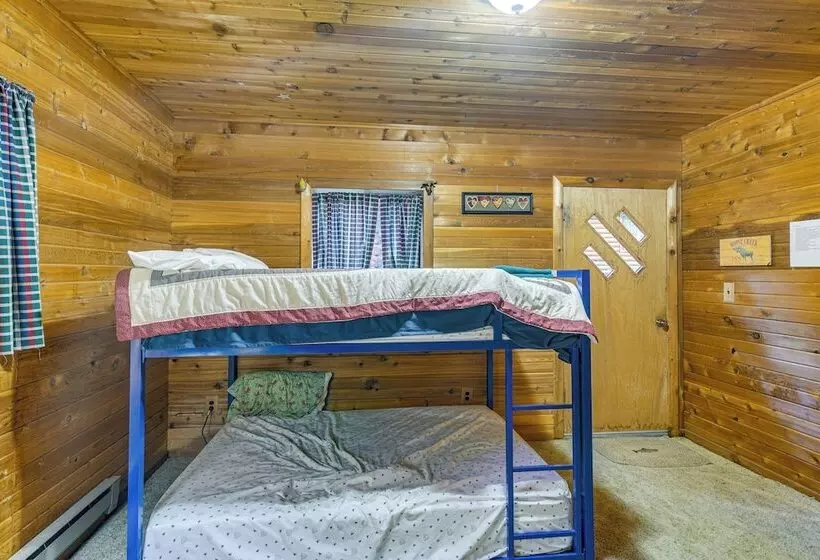 Island Park Fishing Cabin   Walk To Henrys Fork!