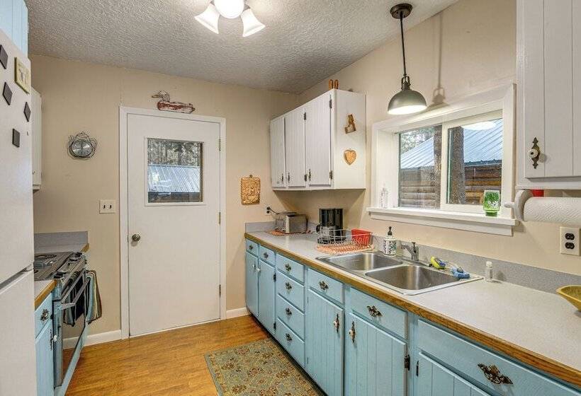 Island Park Fishing Cabin Walk To Henrys Fork!