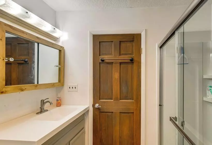 Island Park Fishing Cabin   Walk To Henrys Fork!