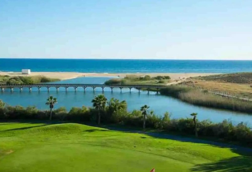 Luxury 3br 7 Pools Beach 200 M