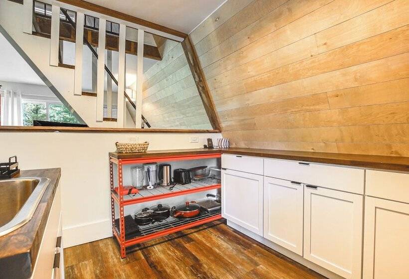 Pet Friendly Oxford A Frame Cabin W/ Fire Pit!