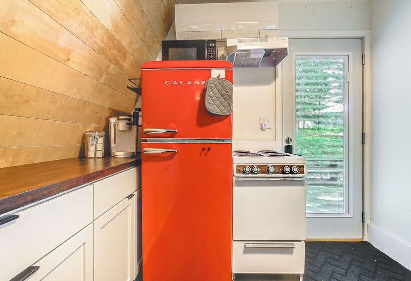 Pet Friendly Oxford A Frame Cabin W/ Fire Pit!