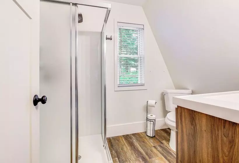 Pet Friendly Oxford A Frame Cabin W/ Fire Pit!