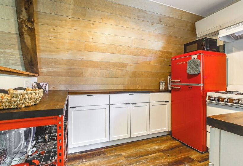 Pet Friendly Oxford A Frame Cabin W/ Fire Pit!
