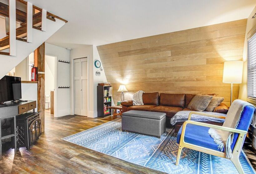 Pet Friendly Oxford A Frame Cabin W/ Fire Pit!