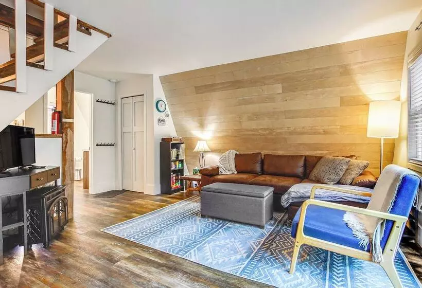 Pet Friendly Oxford A Frame Cabin W/ Fire Pit!