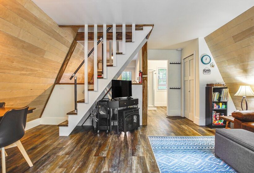Pet Friendly Oxford A Frame Cabin W/ Fire Pit!