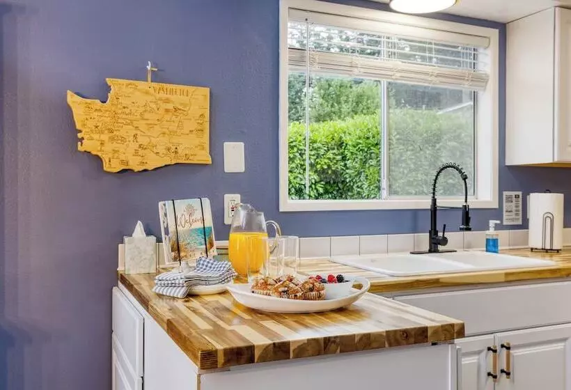 Polnell Point Lookout By Avantstay Water Views, Hot Tub, Large Patio