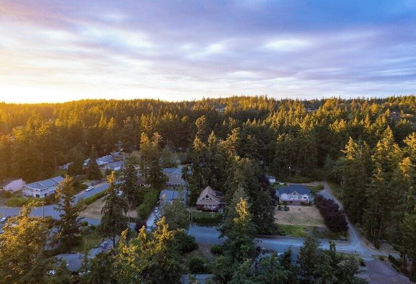 Polnell Point Lookout By Avantstay Water Views, Hot Tub, Large Patio