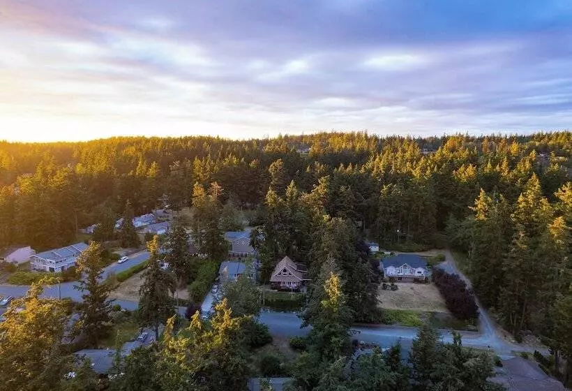 Polnell Point Lookout By Avantstay Water Views, Hot Tub, Large Patio