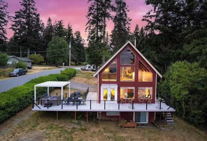 Polnell Point Lookout By Avantstay Water Views, Hot Tub, Large Patio