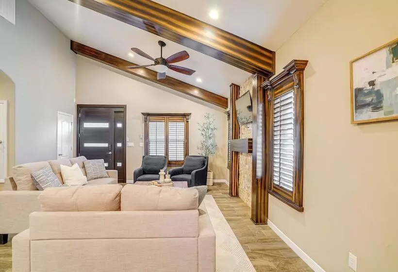 Unique El Paso Home W/ Patio ~ 1 Mi To The Shoppes