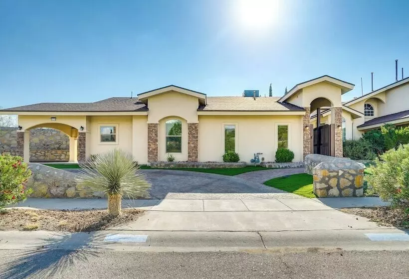Unique El Paso Home W/ Patio ~ 1 Mi To The Shoppes