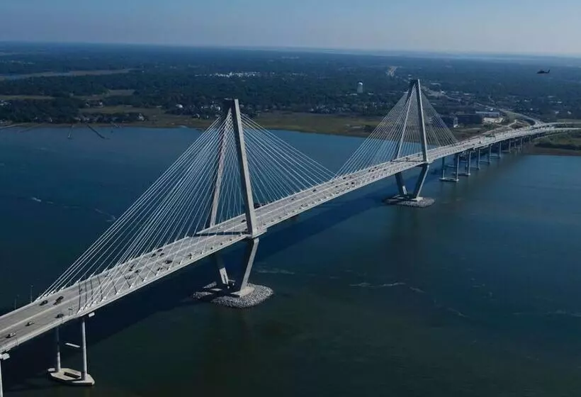 12 42nd Avenue By Avantstay 2 Mins To The Beach Screened In Porch!