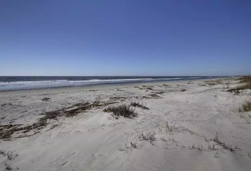 12 42nd Avenue By Avantstay 2 Mins To The Beach Screened In Porch!