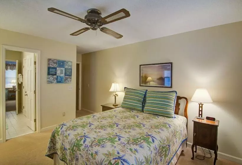 12 42nd Avenue By Avantstay 2 Mins To The Beach Screened In Porch!