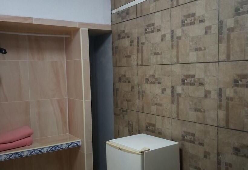 Hostal Manzzanares Hostel