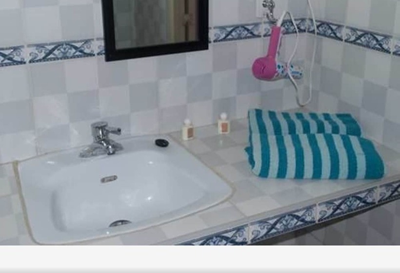 Hostal Manzzanares Hostel