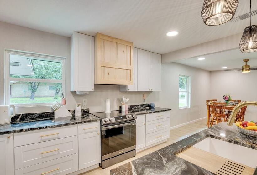 Away In Paris Retreat W/ Workspace, 2 Mi To Dtwn