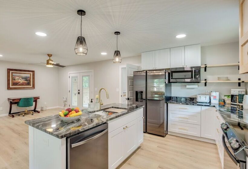 Away In Paris Retreat W/ Workspace, 2 Mi To Dtwn