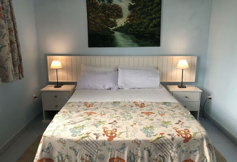 تختخواب و صبحانه Hostal Los Torralbo