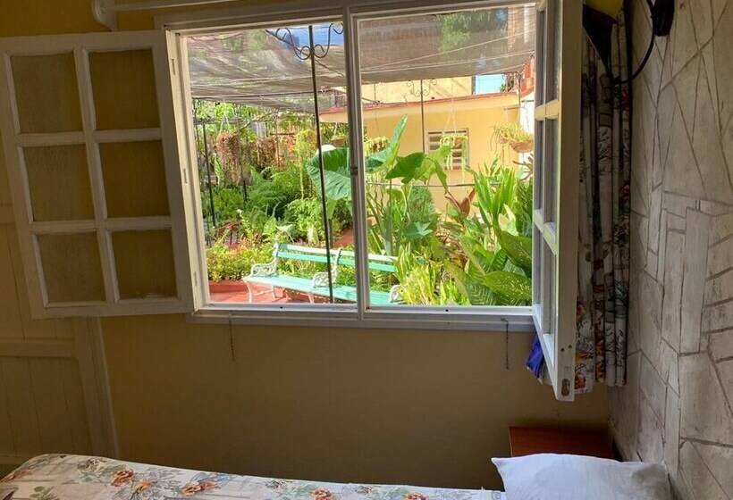 تختخواب و صبحانه Hostal Los Torralbo