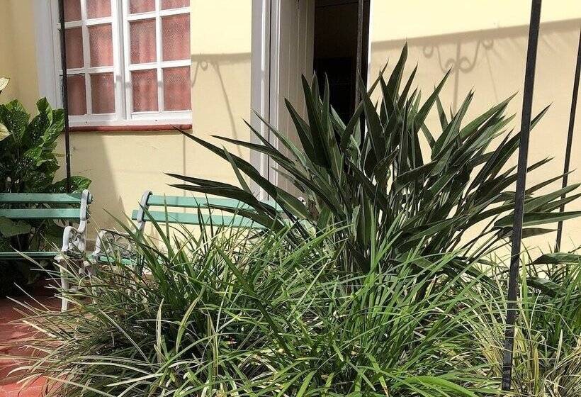 تختخواب و صبحانه Hostal Los Torralbo