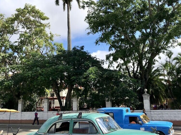 تختخواب و صبحانه Hostal Los Torralbo