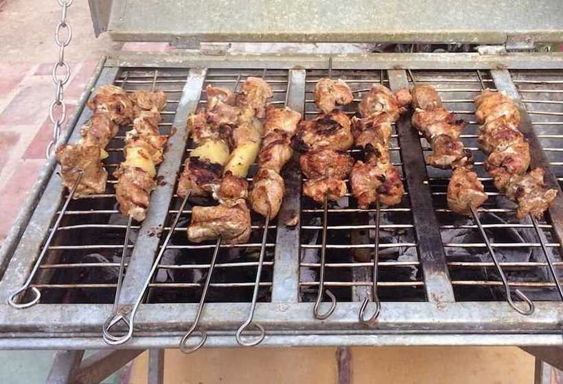 تختخواب و صبحانه Hostal Los Torralbo