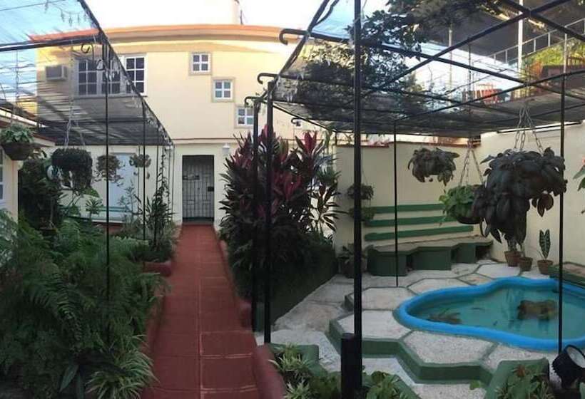 تختخواب و صبحانه Hostal Los Torralbo
