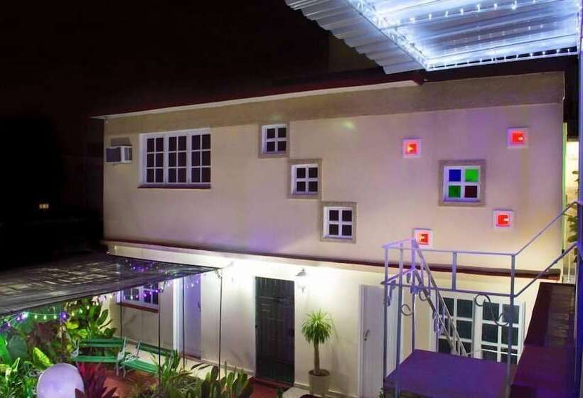 تختخواب و صبحانه Hostal Los Torralbo