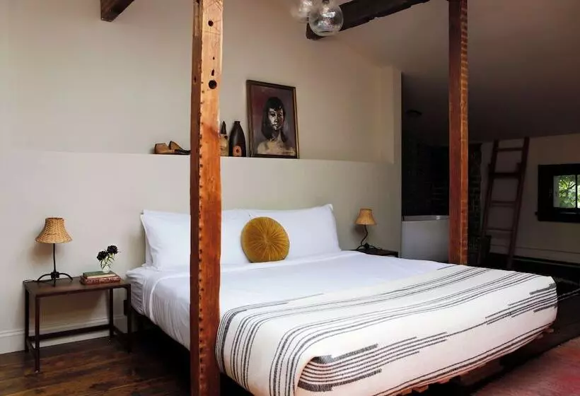 Aamiaismajoitus (B&B) Kingston Carriage House