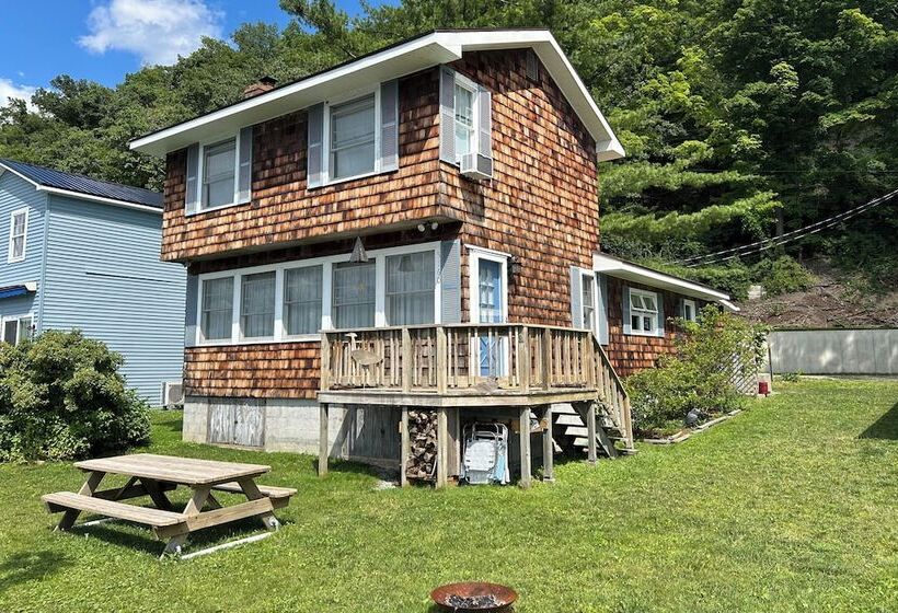 Canandaigua Lakefront Gem W/ Dock & Boat Slip