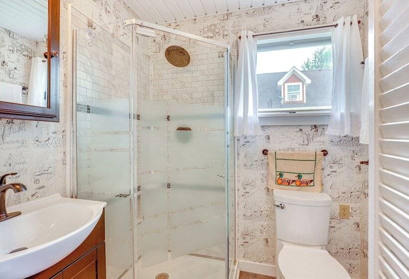 Canandaigua Lakefront Gem W/ Dock & Boat Slip