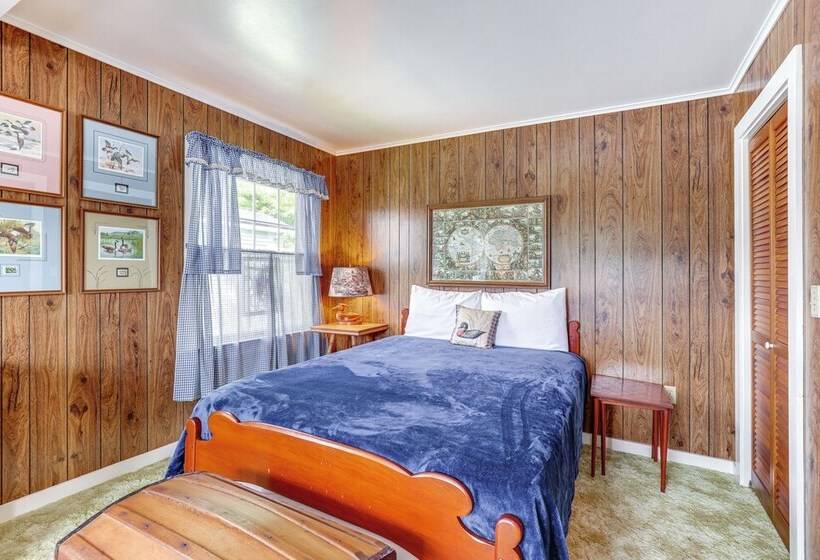 Canandaigua Lakefront Gem W/ Dock & Boat Slip