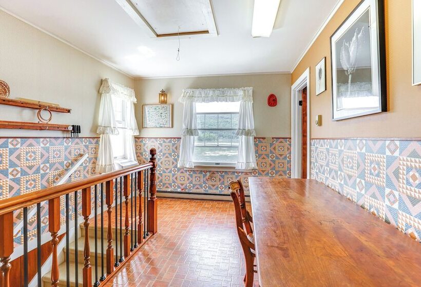 Canandaigua Lakefront Gem W/ Dock & Boat Slip