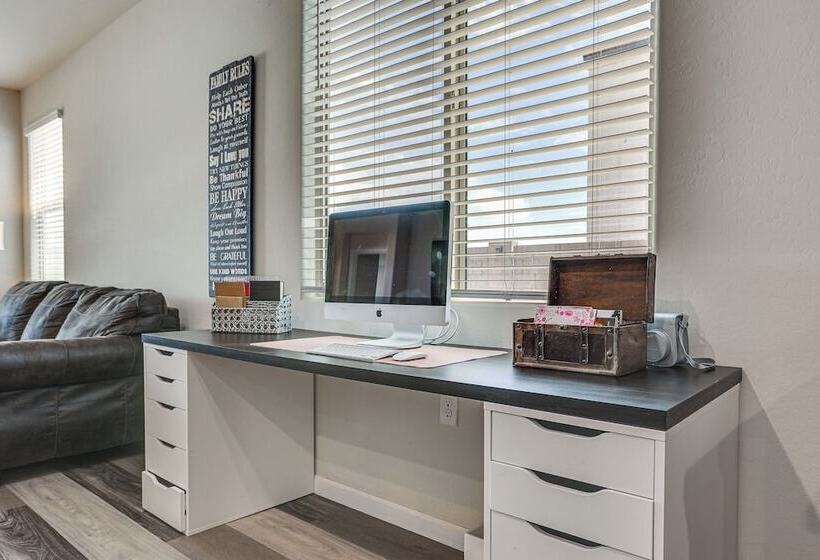 Cozy Buckeye Home W/ Patio & Fire Pit!