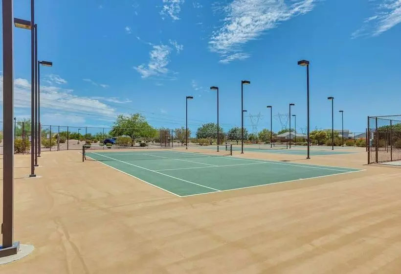 Cozy Buckeye Home W/ Patio & Fire Pit!