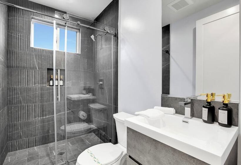 Fulton Ii By Avantstay Rooftop Patio W/ Views!