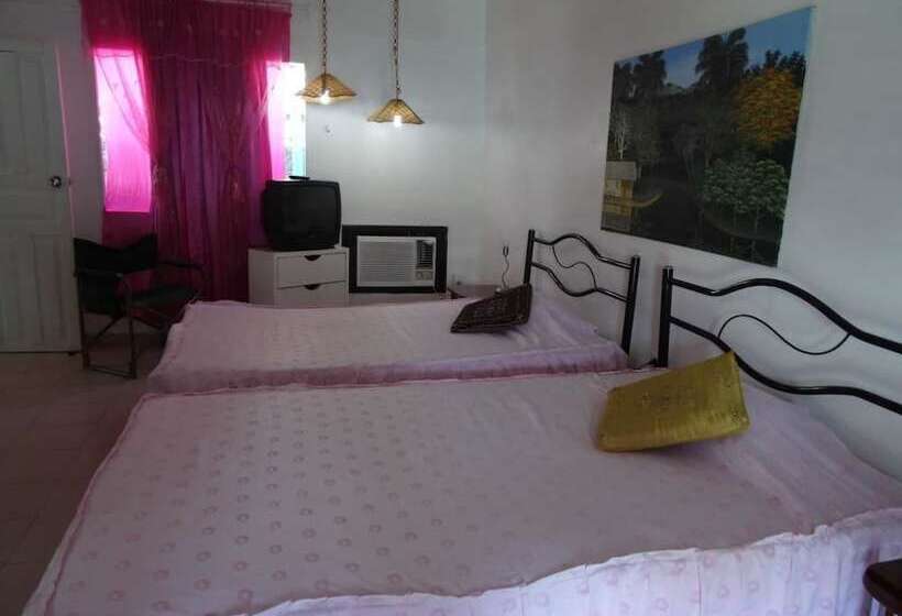 هتل Casa Jorge Y Alicia