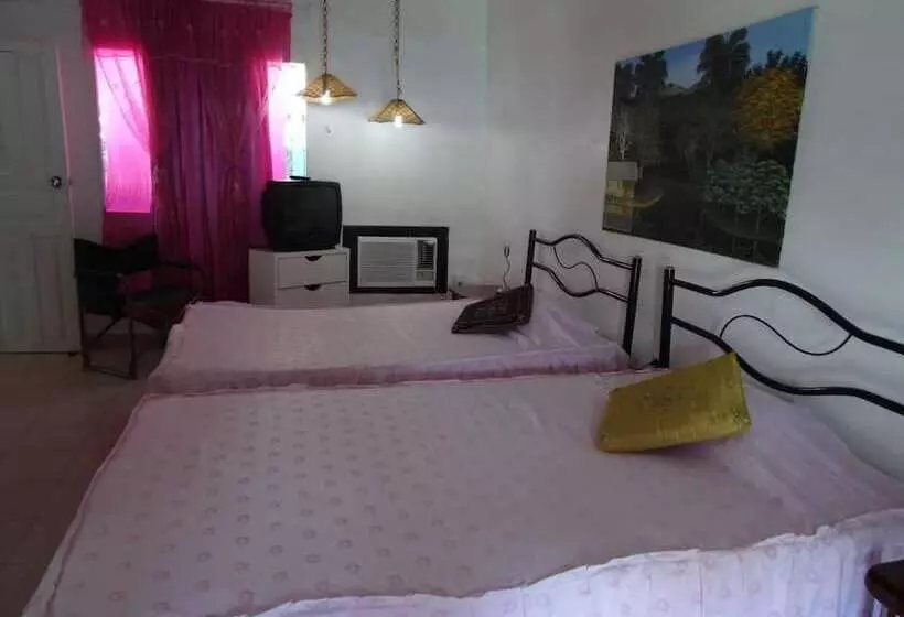 هتل Casa Jorge Y Alicia