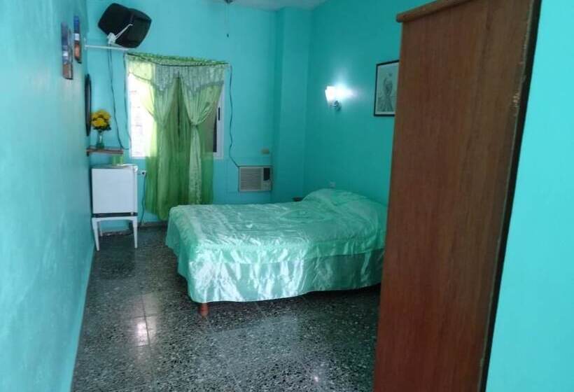 هتل Casa Jorge Y Alicia