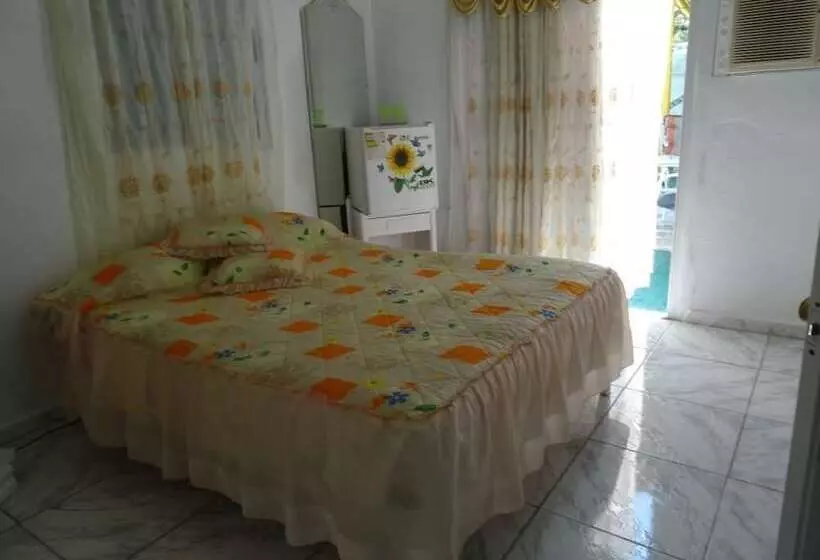 هتل Casa Jorge Y Alicia